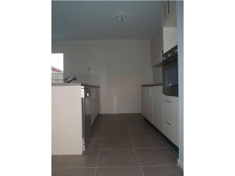 1/9 Lady Bowen Place, Rothwell QLD 4022