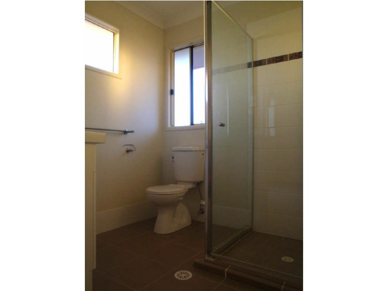 1/9 Lady Bowen Place, Rothwell QLD 4022