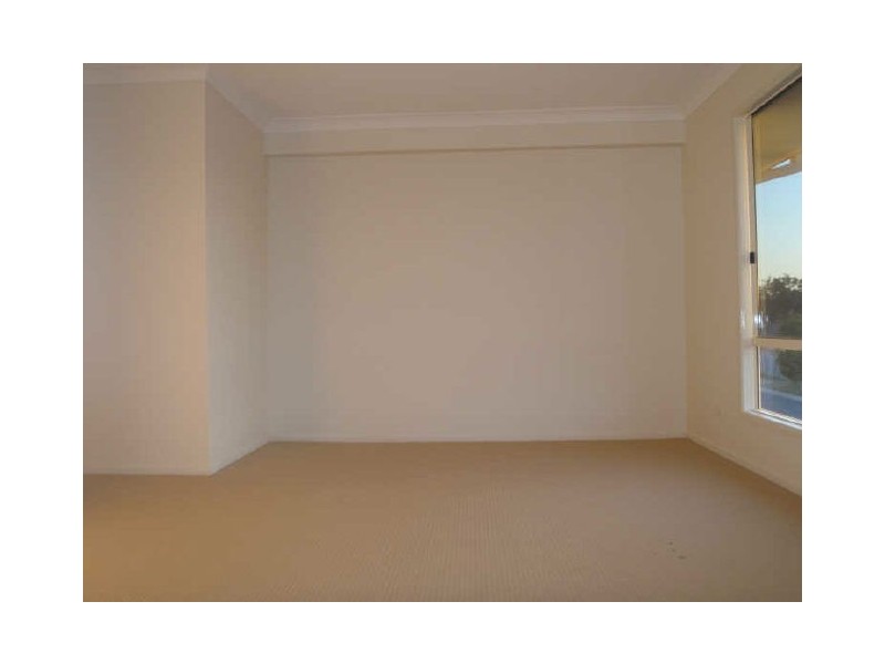 1/9 Lady Bowen Place, Rothwell QLD 4022