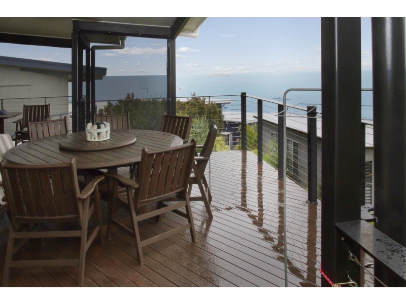 9 Cassidae Crescent, Tangalooma QLD 4025