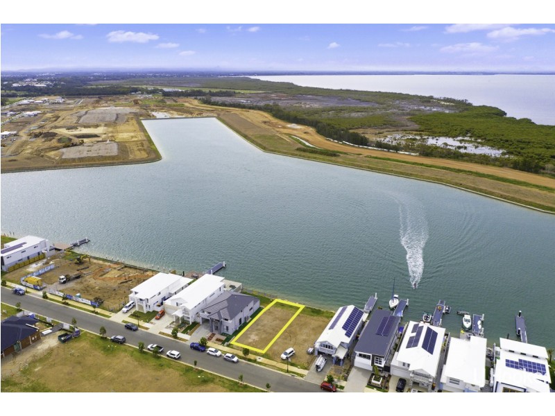 39 Quay Circuit, Newport QLD 4020