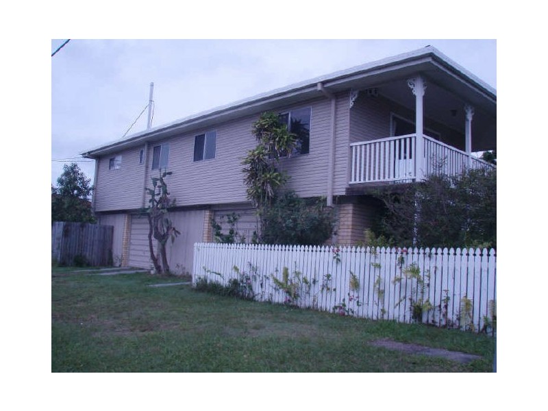 1A Centaur Street, Redcliffe QLD 4020