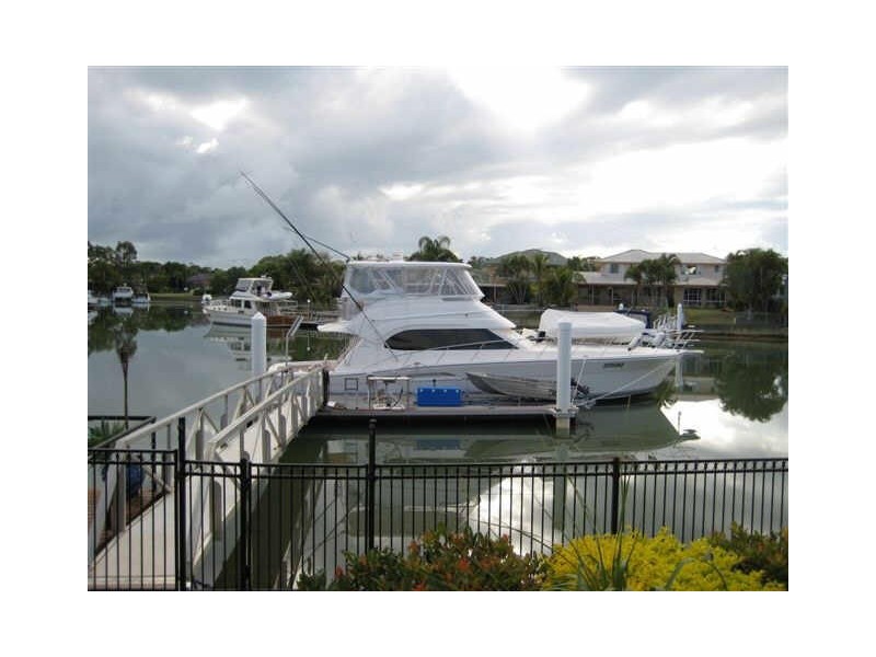 16 Reliance Court, Newport QLD 4020