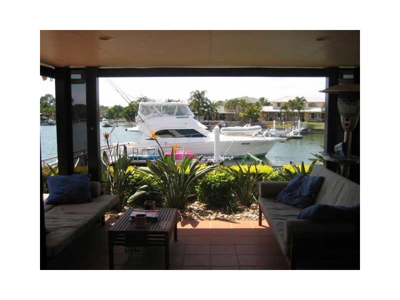 16 Reliance Court, Newport QLD 4020