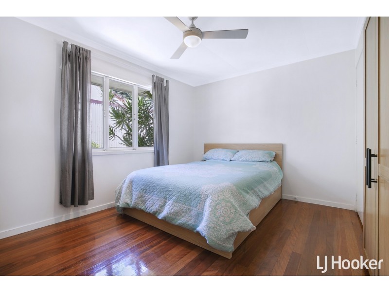 232 Macdonnell Road, Clontarf QLD 4019 LJ Hooker Redcliffe Sold