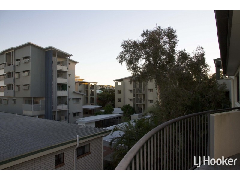 8/9 Mcnaughton Street, Redcliffe QLD 4020