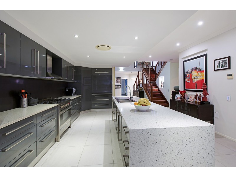 13 Wildfire Court, Newport QLD 4020