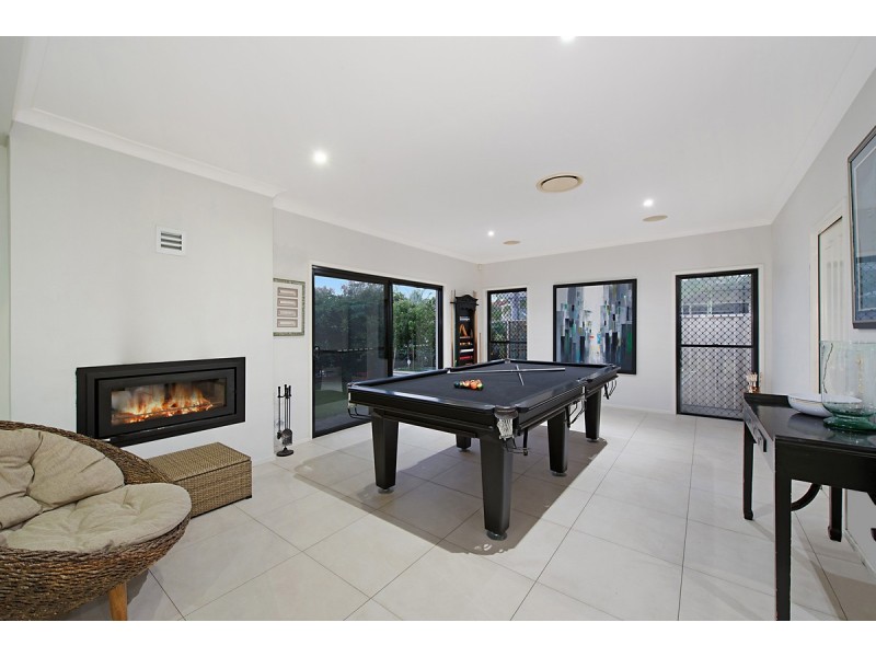 13 Wildfire Court, Newport QLD 4020