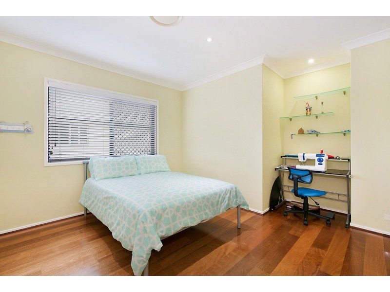 13 Wildfire Court, Newport QLD 4020