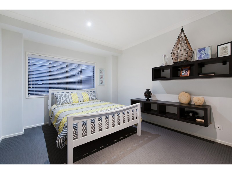 13 Wildfire Court, Newport QLD 4020