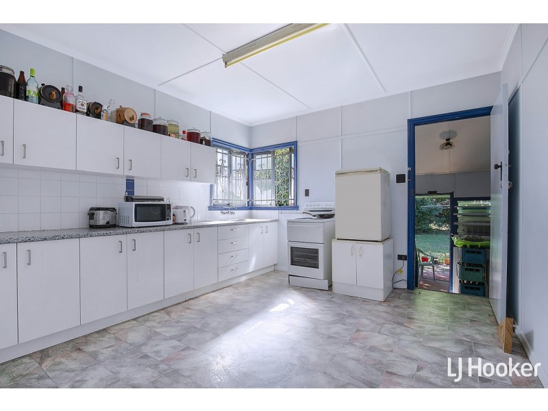 102 Dover Road, Redcliffe QLD 4020