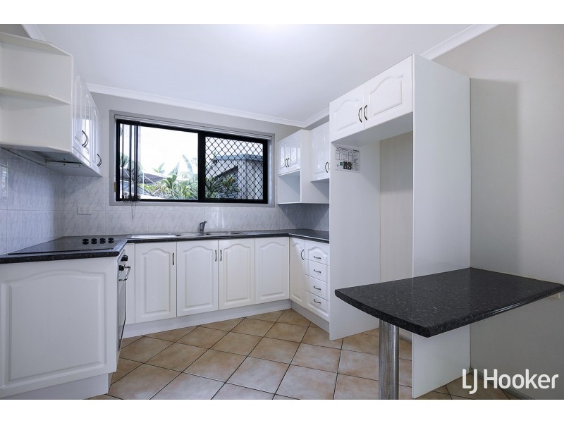 2/19 Prince Edward Parade, Redcliffe QLD 4020