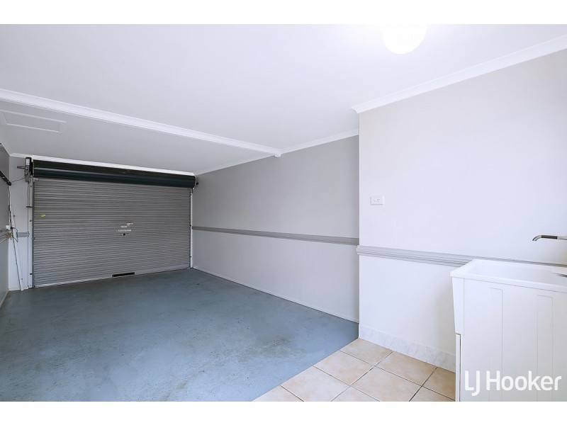 2/19 Prince Edward Parade, Redcliffe QLD 4020