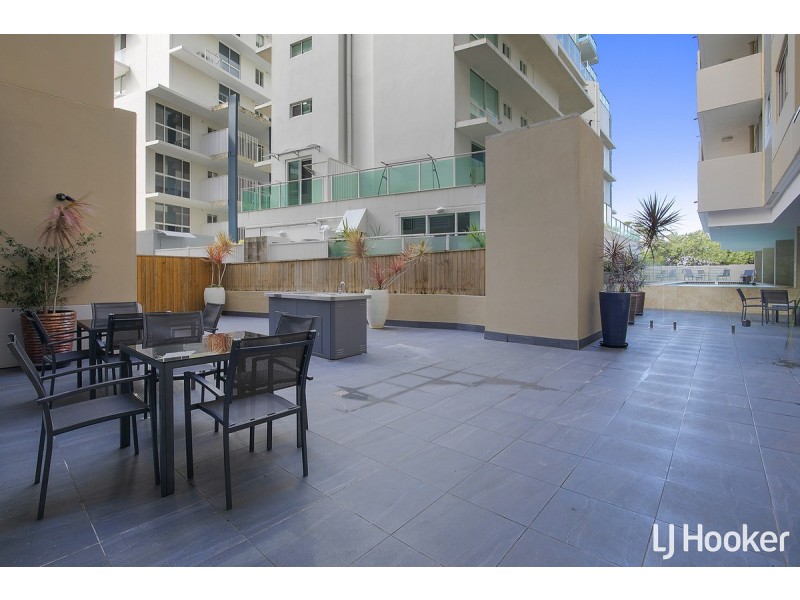 13/83 Marine Parade, Redcliffe QLD 4020