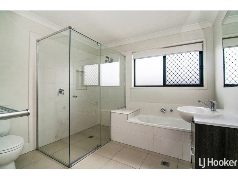 72 Brindabella Street, Newport QLD 4020