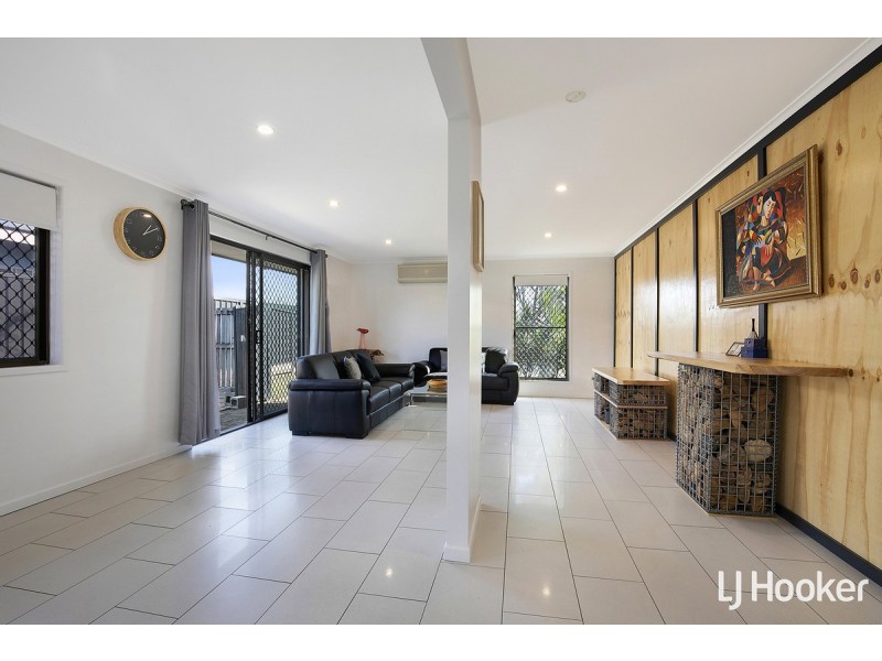 24 Masterton Street, Kippa-ring QLD 4021