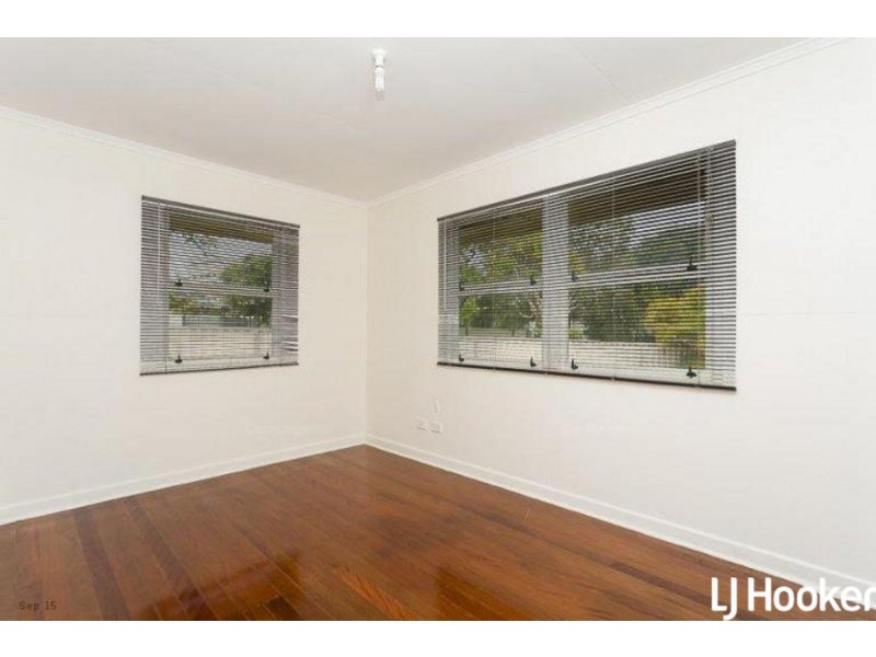 11 Esperanto Street, Redcliffe QLD 4020