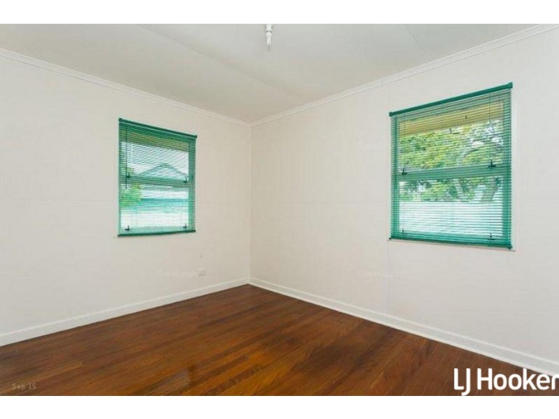 11 Esperanto Street, Redcliffe QLD 4020