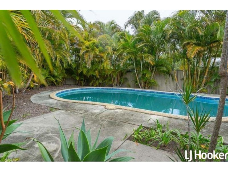 11 Esperanto Street, Redcliffe QLD 4020