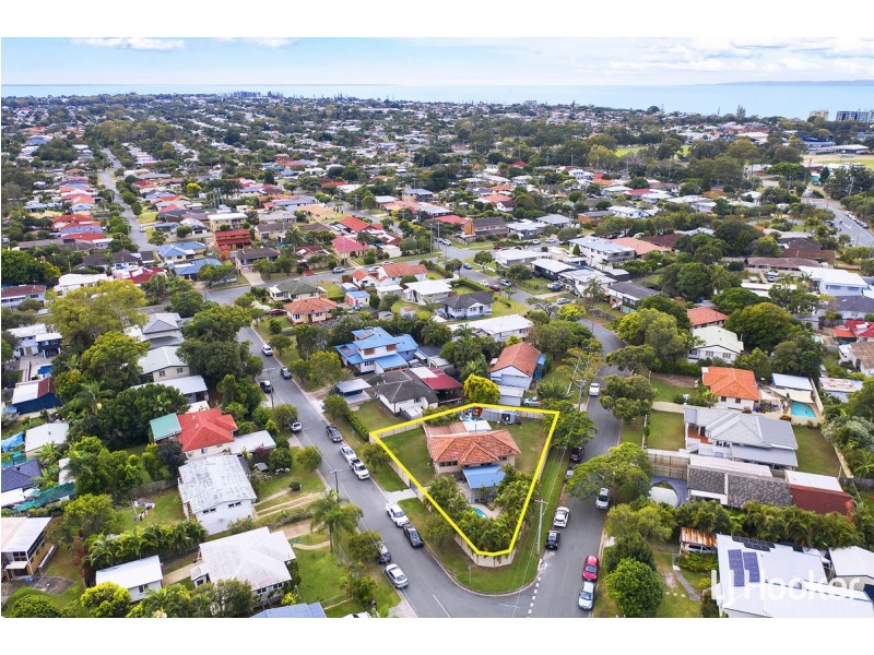 11 Esperanto Street, Redcliffe QLD 4020