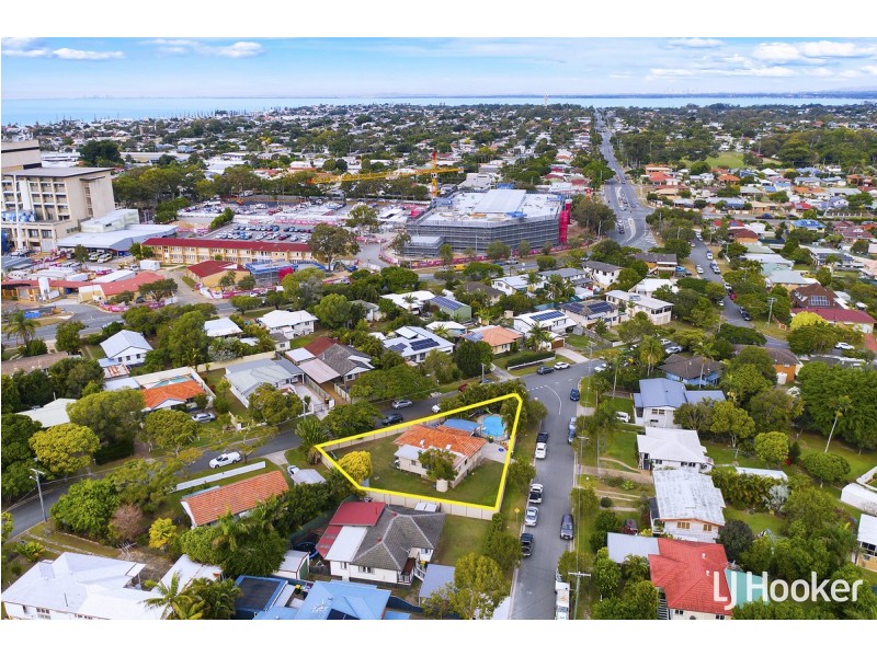 11 Esperanto Street, Redcliffe QLD 4020