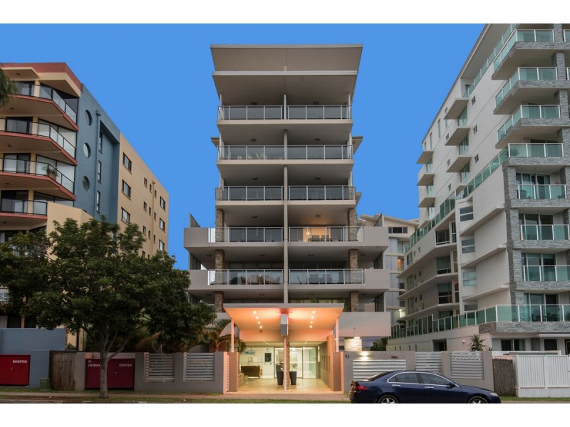 13/83 Marine Parade, Redcliffe QLD 4020