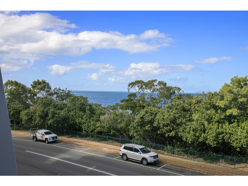13/83 Marine Parade, Redcliffe QLD 4020