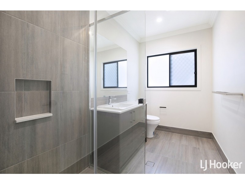 3/8 Meredith Street, Redcliffe QLD 4020