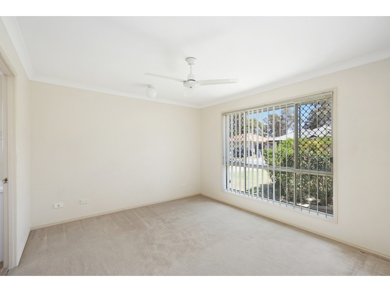 8 Leicester Court, Kippa-ring QLD 4021