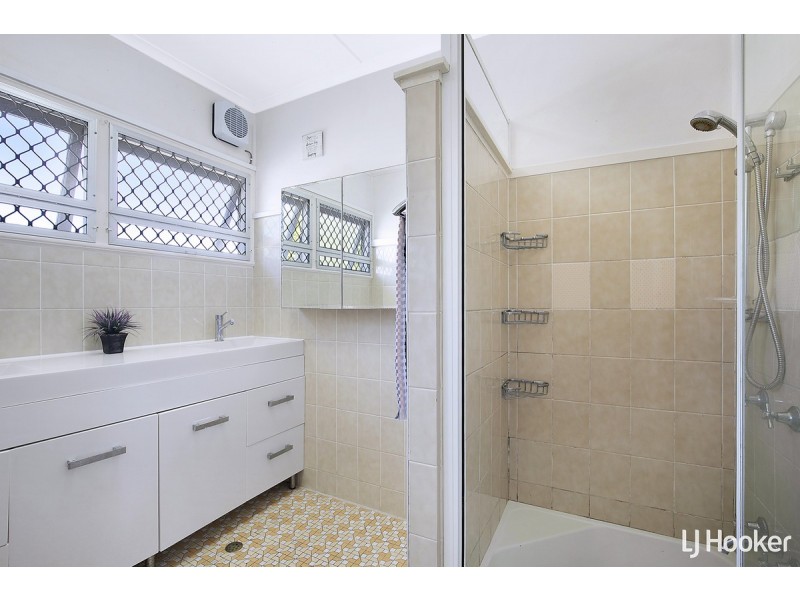 14 Kurrowah Crescent, Margate QLD 4019