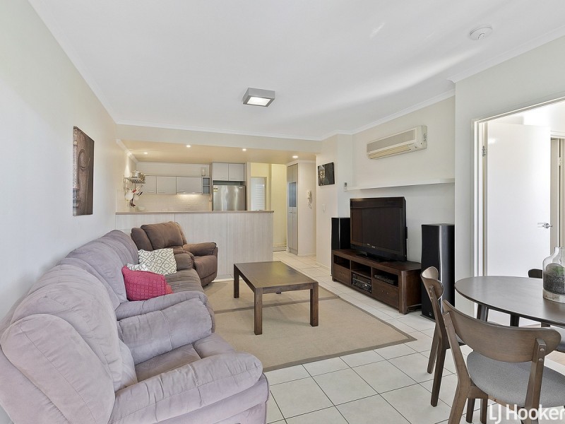 10/82-86 Mein Street, Scarborough QLD 4020