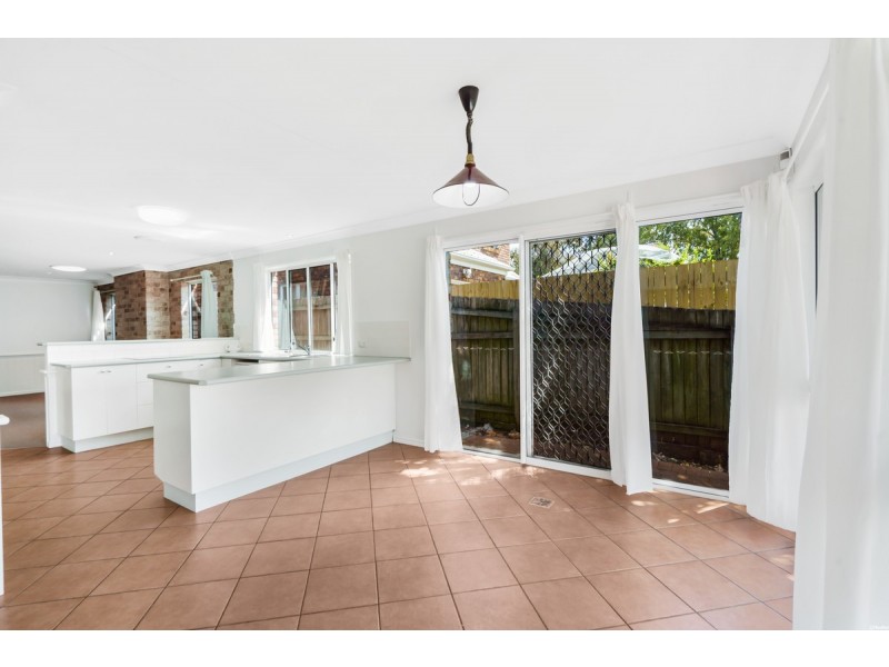61 Esplanade, Deception Bay QLD 4508
