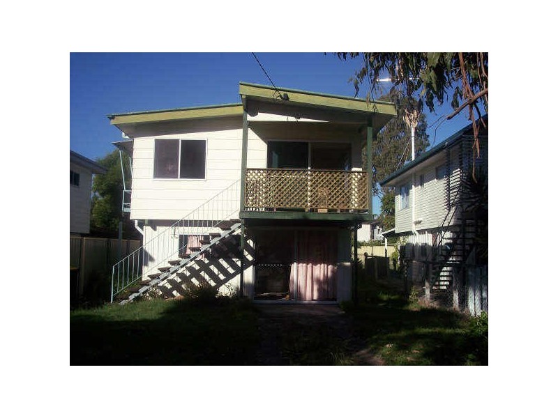 14 Ettie Street, Redcliffe QLD 4020