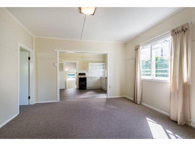 68 Shields Street, Redcliffe QLD 4020