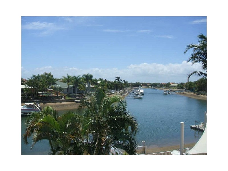 30 Enterprise Court, Scarborough QLD 4020