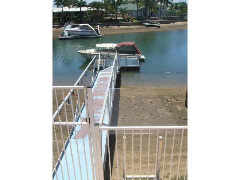30 Enterprise Court, Scarborough QLD 4020