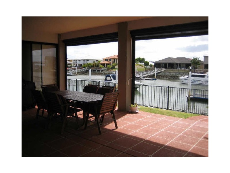 38 Mariner Court, Scarborough QLD 4020