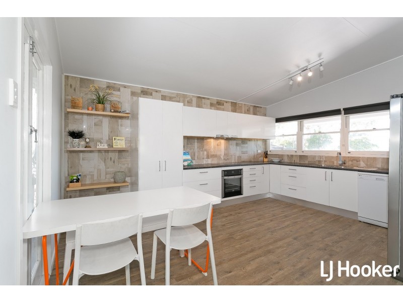 81 Captain Cook Parade, Deception Bay QLD 4508