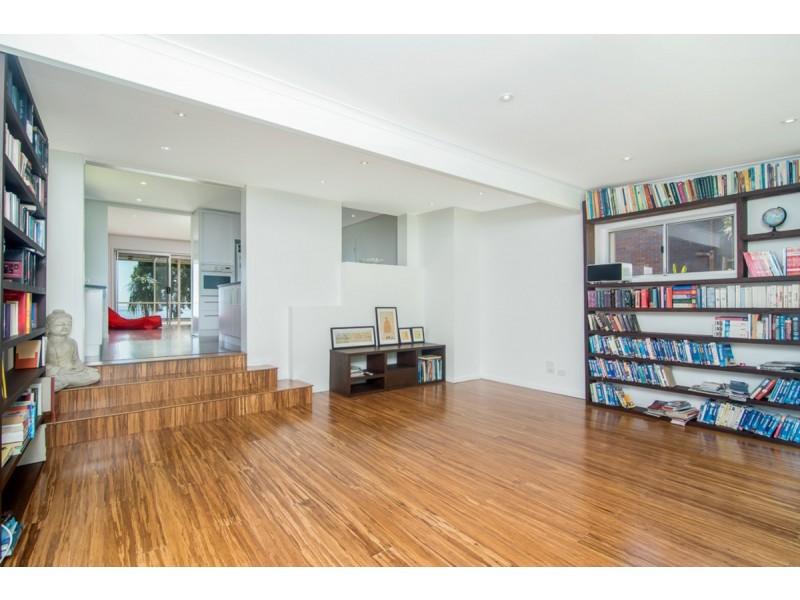 147 Esplanade South, Deception Bay QLD 4508