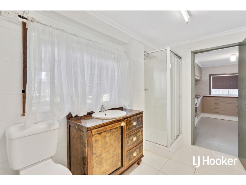 8 Oxley Street, Deception Bay QLD 4508