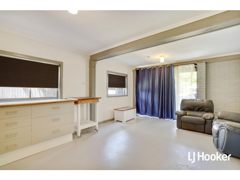 8 Oxley Street, Deception Bay QLD 4508