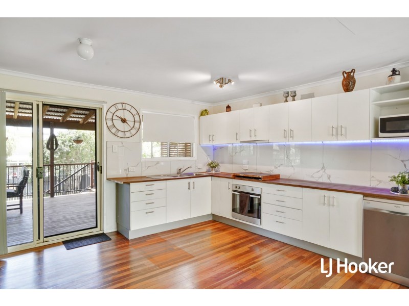 8 Oxley Street, Deception Bay QLD 4508