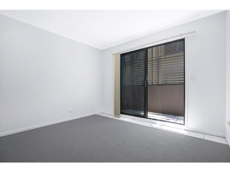 15/82-86 Mein Street, Scarborough QLD 4020