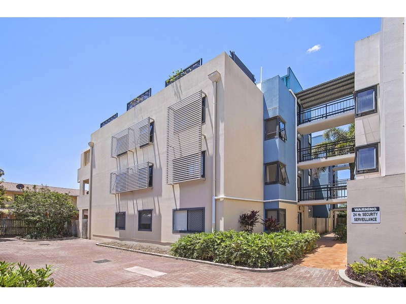 15/82-86 Mein Street, Scarborough QLD 4020