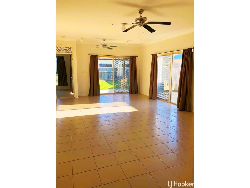 32 Cottonwood Circuit, North Lakes QLD 4509