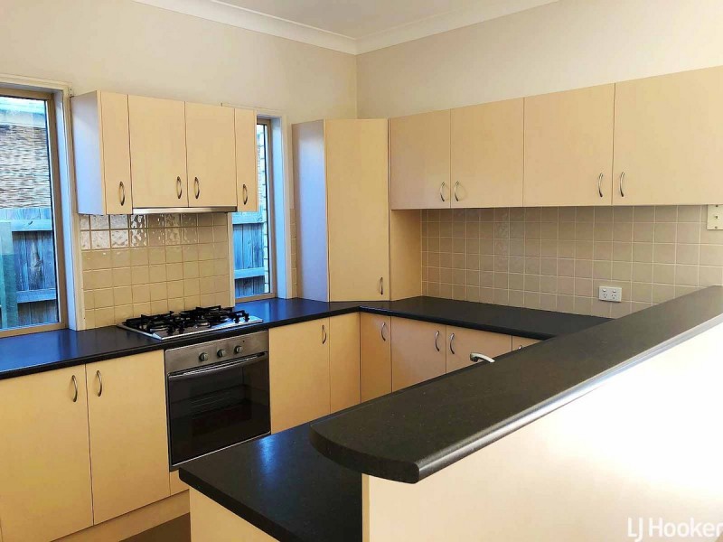 32 Cottonwood Circuit, North Lakes QLD 4509