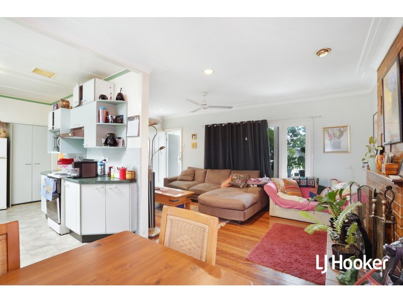 24 Lane Street, Clontarf QLD 4019