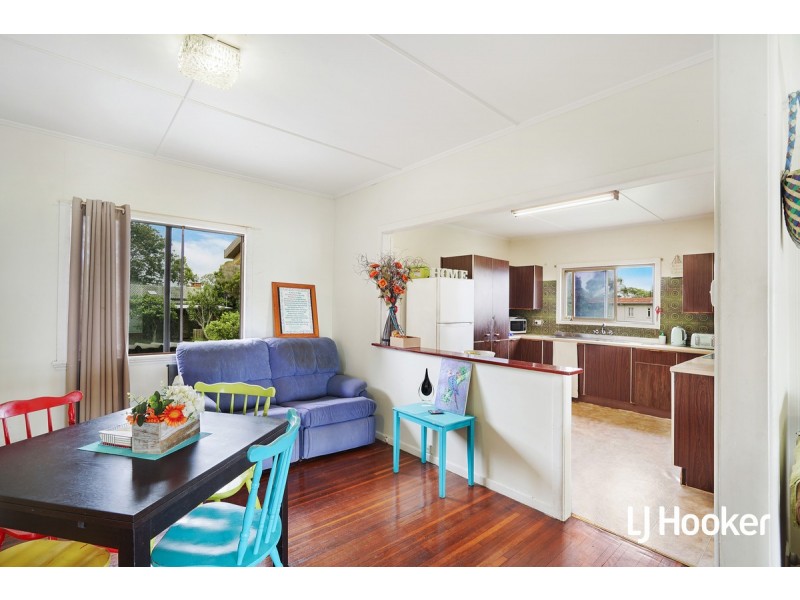 90 Hornibrook Esplanade, Clontarf QLD 4019