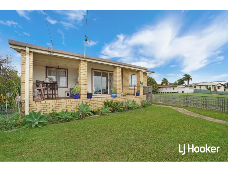90 Hornibrook Esplanade, Clontarf QLD 4019