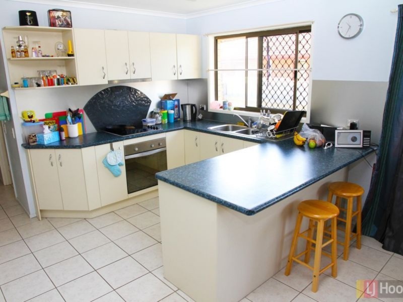 82 Cambridge Street, Rothwell QLD 4022